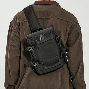 单肩包个性 机能工装 骑行小背包 斜挎包潮牌日系大容量胸包男款 男士