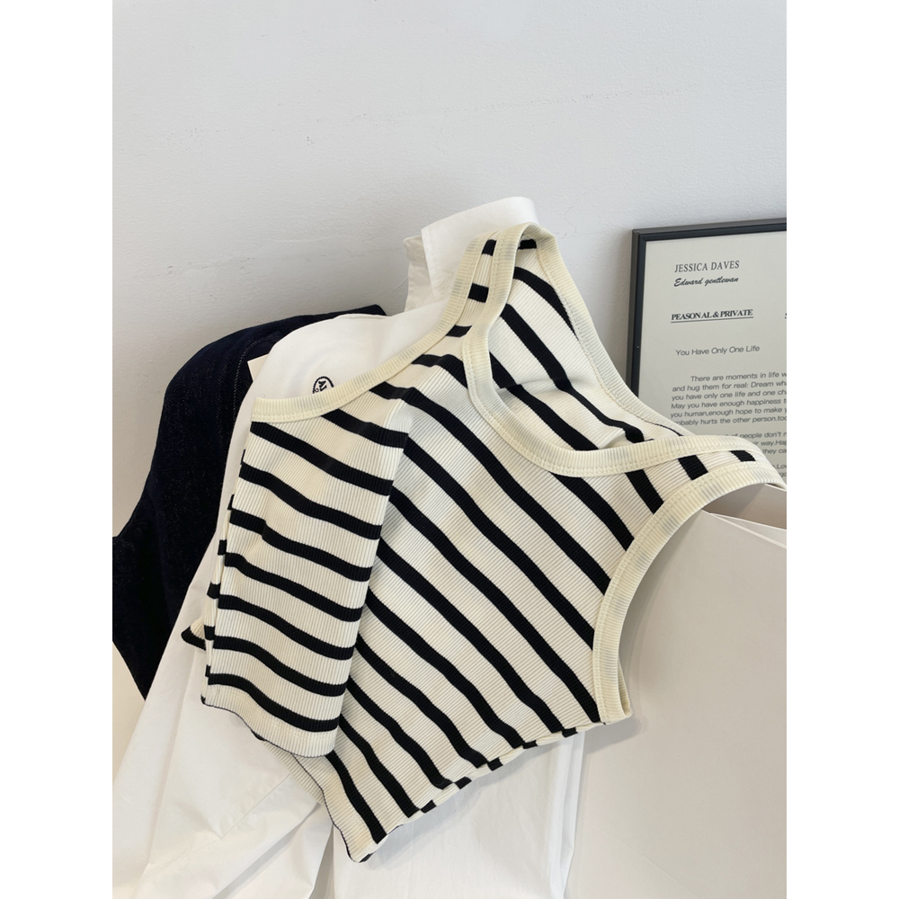 实穿推~藏副乳短款外穿条纹背心