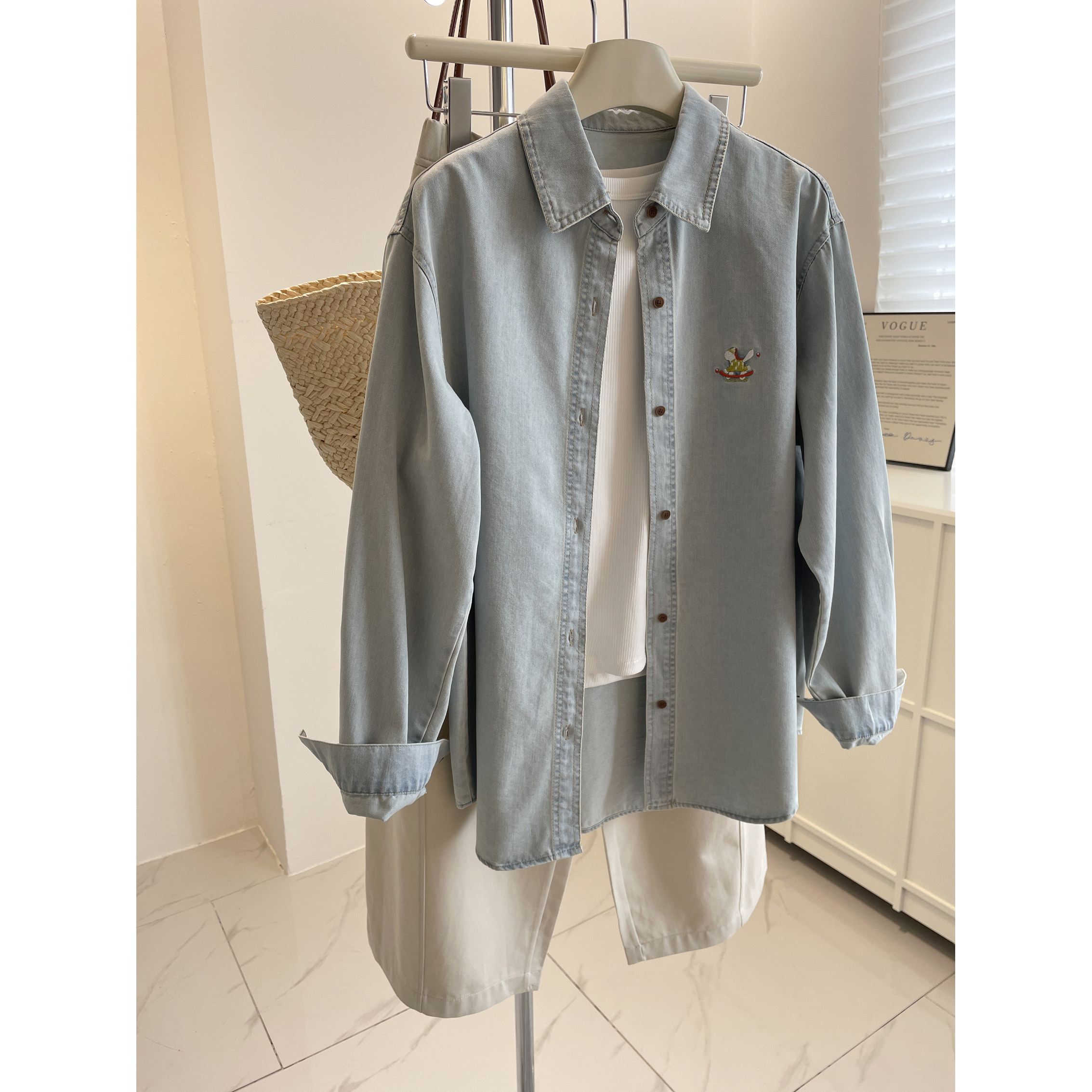 韩系浅蓝牛仔衬衫女！春慵懒宽松小马刺绣翻领叠穿休闲衬衣薄外套