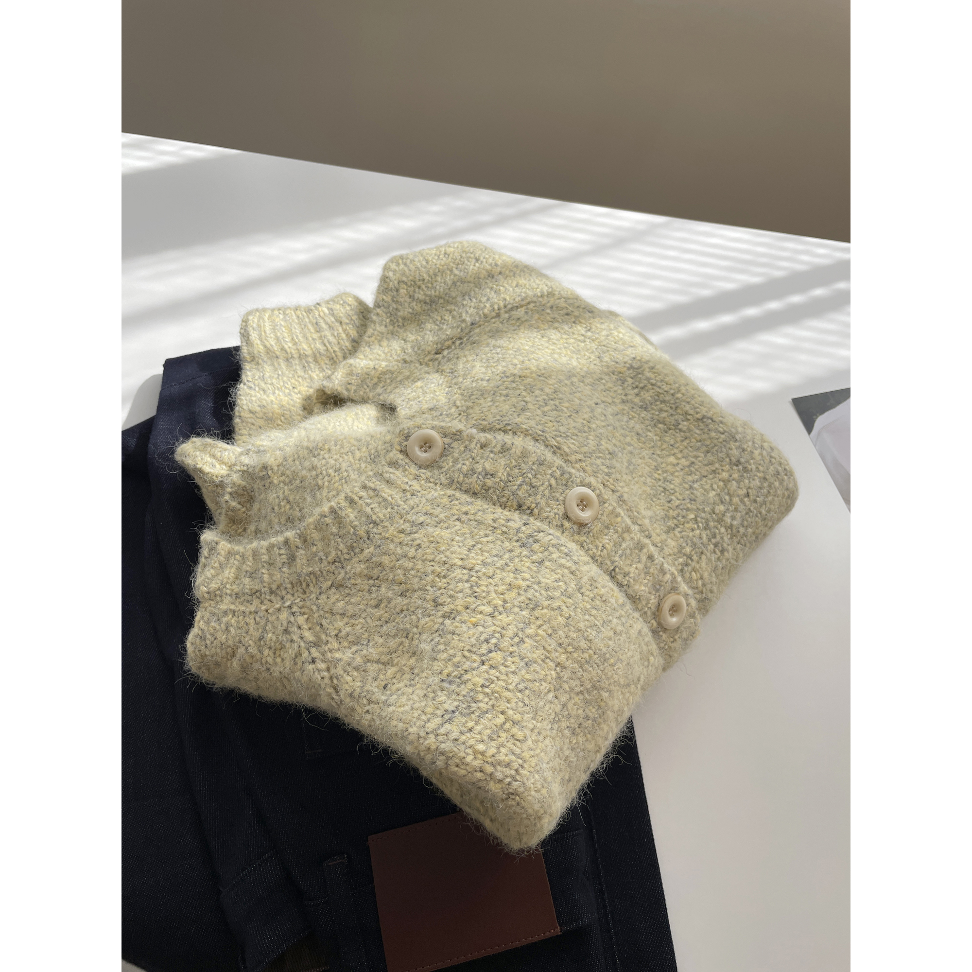 韩系温柔显白针织开衫毛衣外套