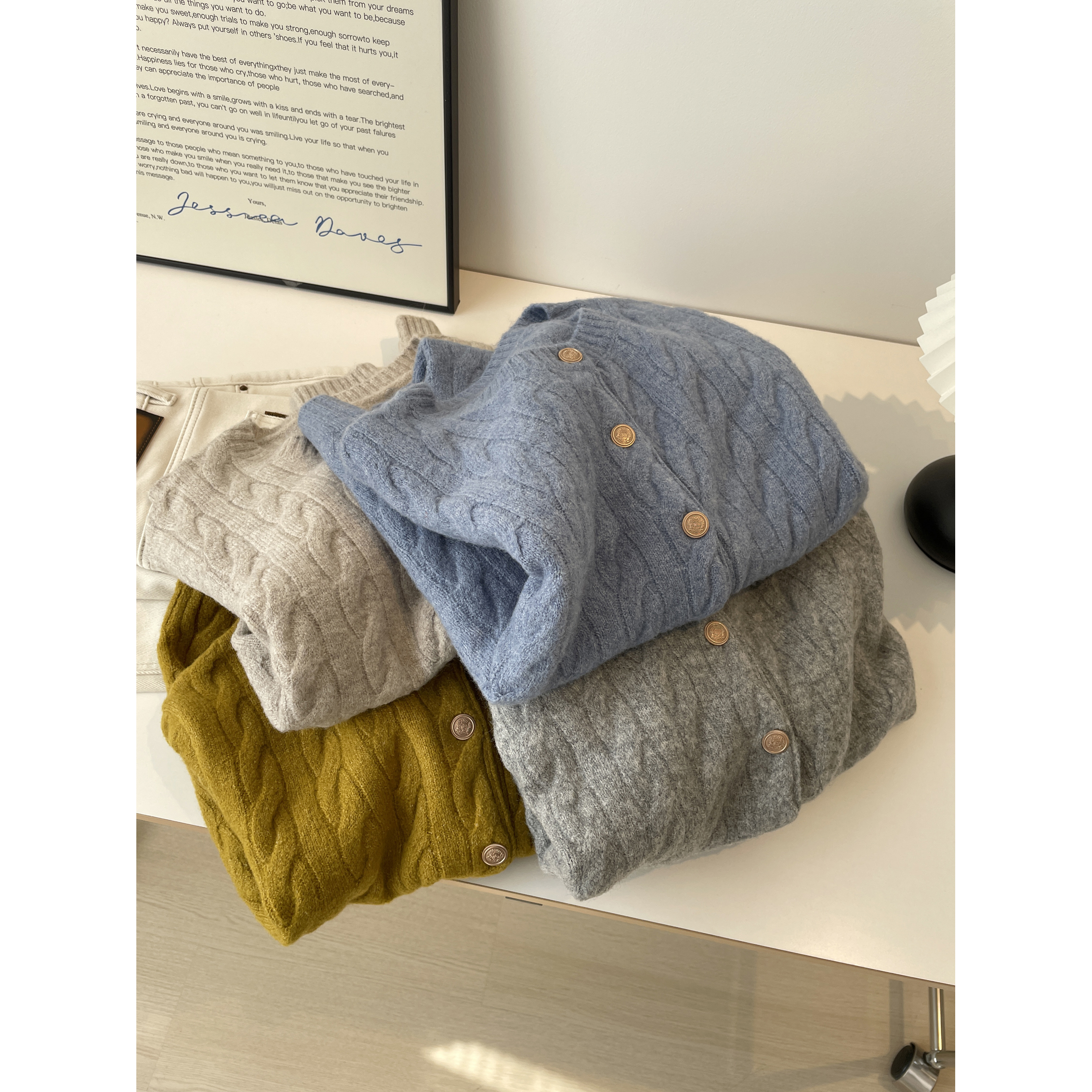 含羊毛~复古麻花纹开衫毛衣