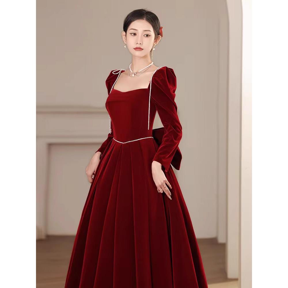 丝绒敬酒服新娘秋冬新款高级感结婚礼服长袖小个子在逃公主订婚裙