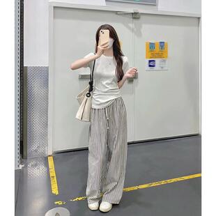 纯色正肩2026夏季新款基础修身百搭短袖T恤女小众短款黑色小上衣