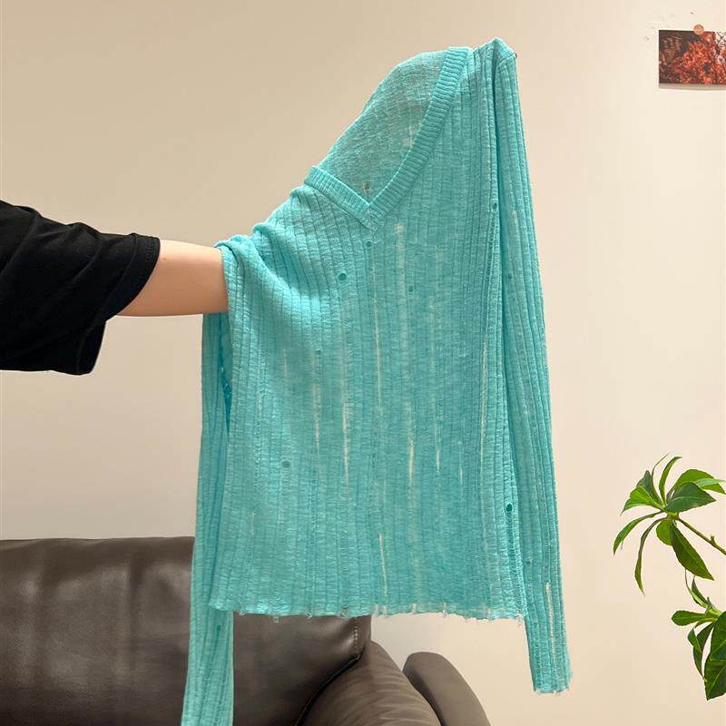 蓝色V领镂空长袖针织衫女2026春季薄款修身罩衫内搭打底衫上衣