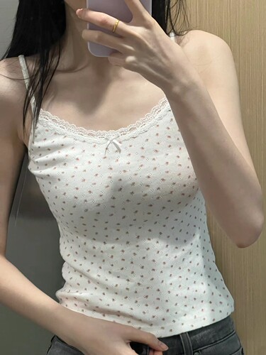 碎花吊带内搭外穿蝴蝶结蕾丝边