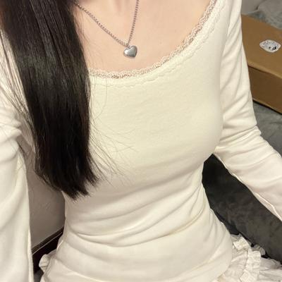 白色蕾丝边大圆领长袖