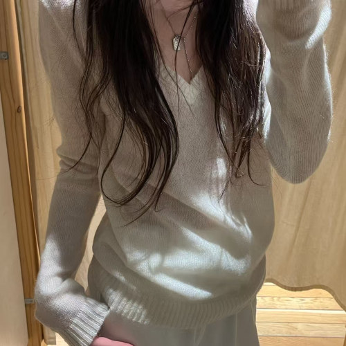 Brandy bm极简风V领针织衫女长袖修身百搭毛衣温柔慵懒风上衣