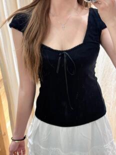 上衣2024夏季 Brandy t恤方领蕾丝边蝴蝶结短款 bm黑色短袖 新 girl