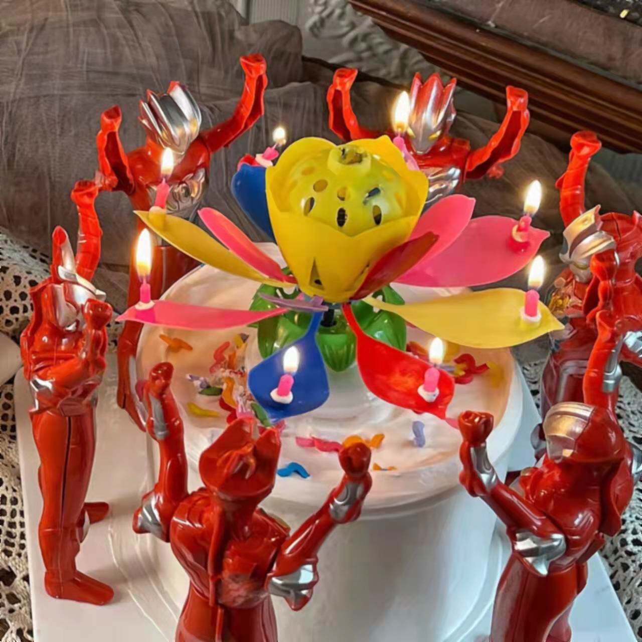 网红抖音土味恶搞超人复古莲花自动旋转音乐蜡烛生日蛋糕装饰摆件