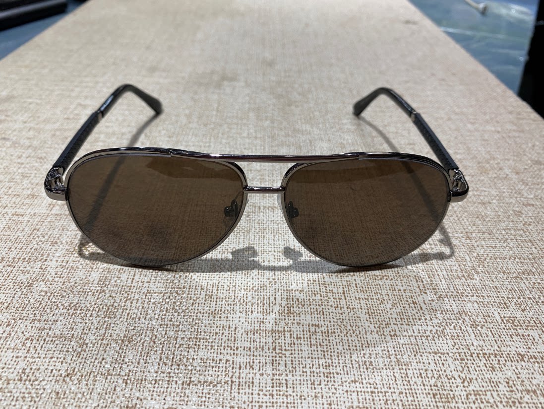 40年厂家天然水晶石头镜男款茶色平光防辐射时尚个性遮阳护目墨镜