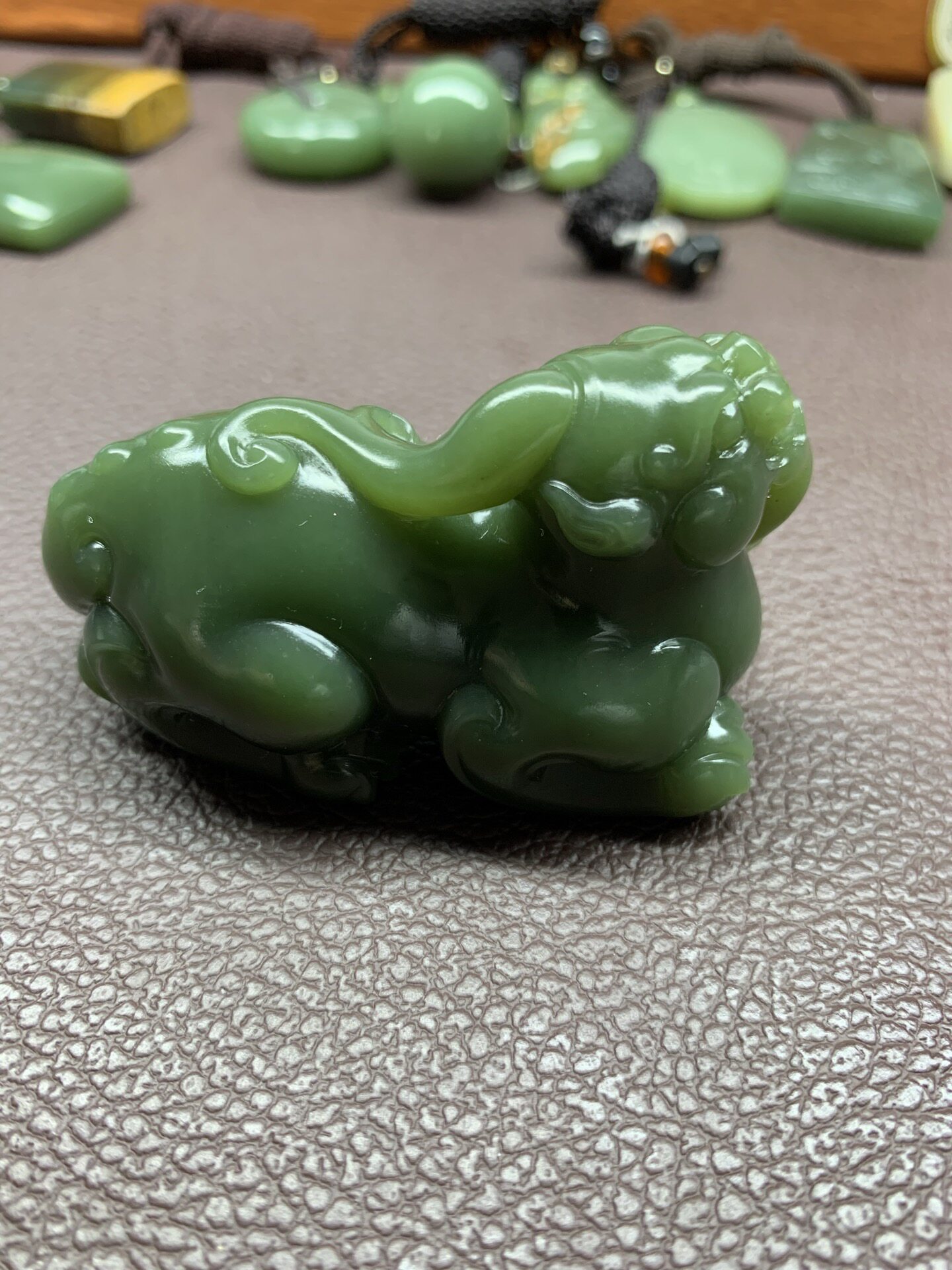 天然和田玉东北籽料厂家直销正品析木河磨玉貔貅手把摆件121克