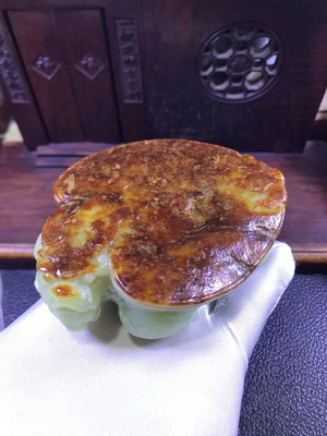 和田玉东北籽料全壳黄白河磨玉龙龟摆件手把件478克厂家直销定制