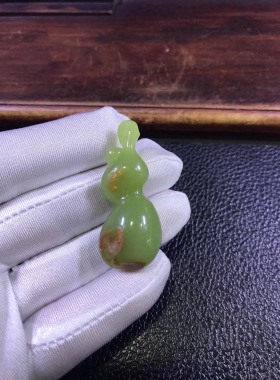 和田玉析木黄绿河磨玉画龙料葫芦吊坠挂坠15克东北透闪石玉纯天然