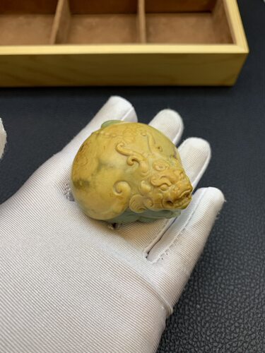 天然和田玉东北籽料厂家直销析木河磨玉椴树林龙龟手把件109克