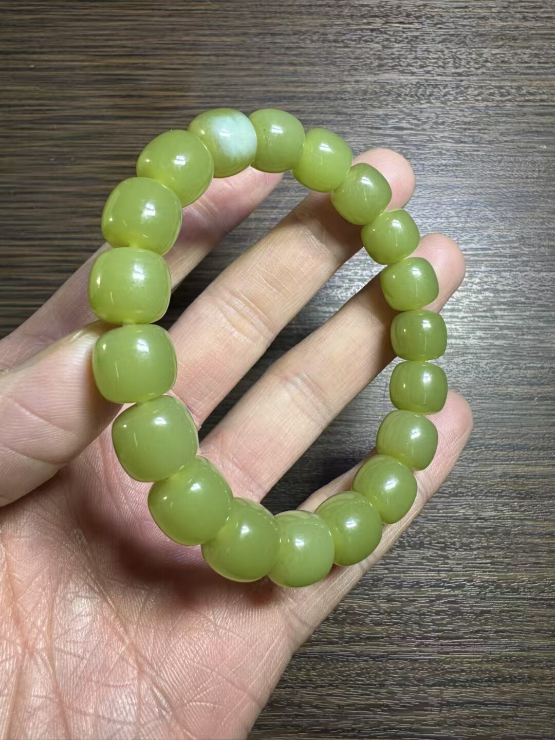 析木河磨手链手串小珠子自家工厂制作可定制一手货源苹果手机拍摄
