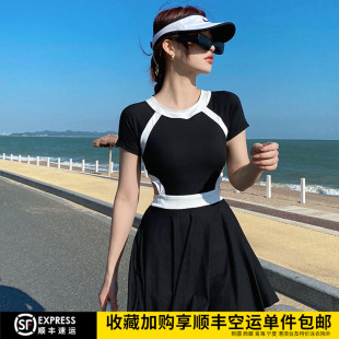 2025新款 莉姿大码 游泳衣女胖mm显瘦遮肉保守200斤泡温泉连体时尚