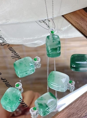 饰品高冰种翡翠绿色101-200元