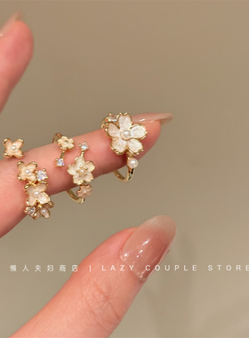 2025年新款精致花朵戒指小众设计