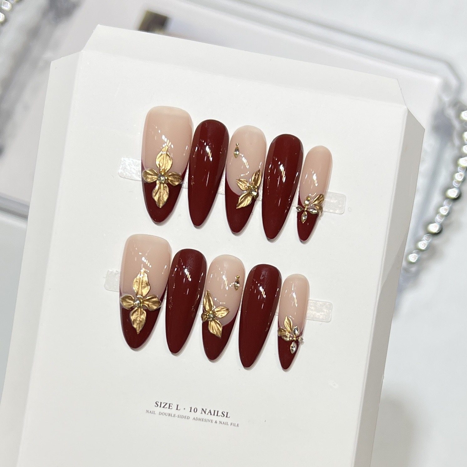 新年红色穿戴甲甲片纯手工雕花法式美甲贴片过年圣诞美甲,彩妆/香水/美妆工具,穿戴甲/甲片,淘宝优惠券,粉丝福利购,淘宝优惠卷