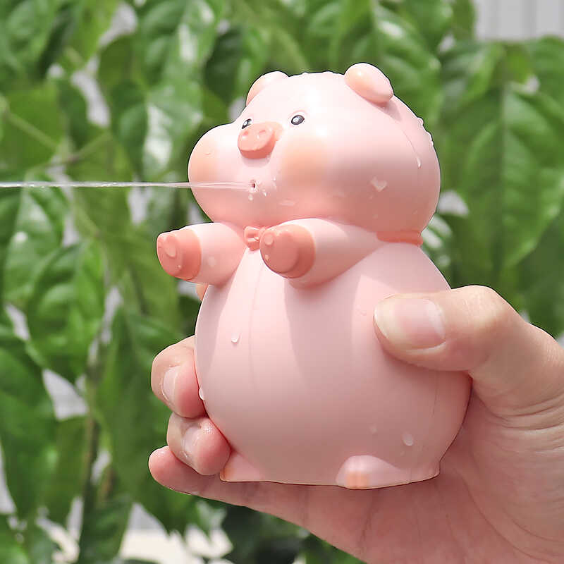 可爱猪按屁屁出水水枪洗澡玩水