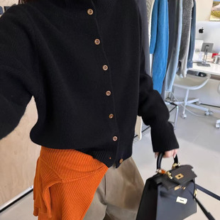 厂家福利 不退换全羊毛毛衣女短款小个子一排扣子上衣外套开衫