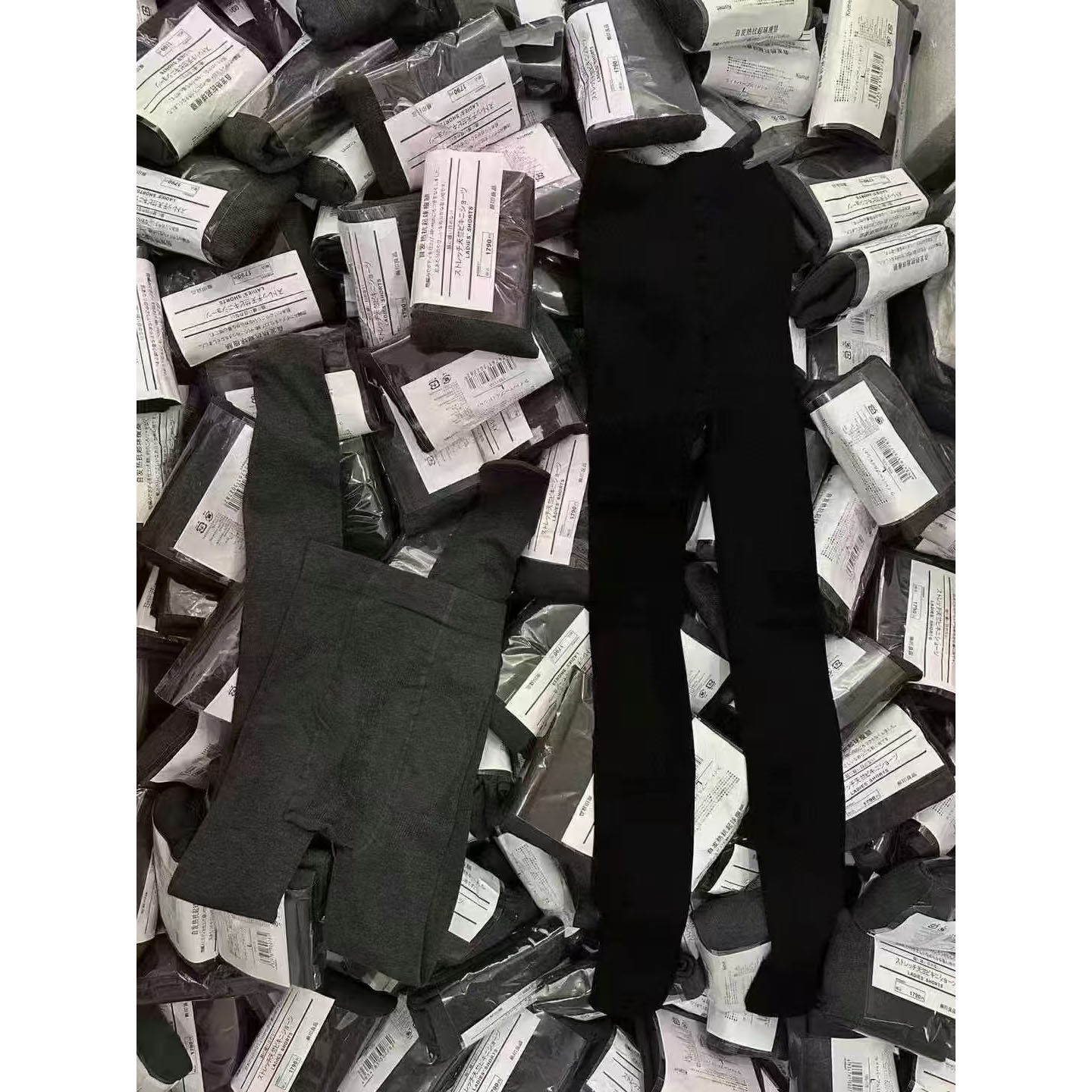 2025秋冬款自发热加薄绒外穿显瘦弹力包身提臀保暖连脚裤打底袜潮