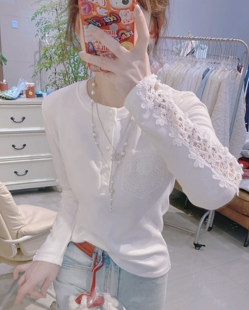 t恤女时尚 拼接蕾丝镂空袖 洋气百搭套头上衣潮 新款 欧洲站2025冬季