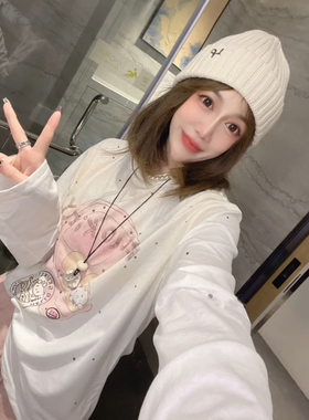 欧洲站2025冬季新款字母卡通印花烫钻t恤女时尚洋气百搭套头上衣