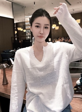 欧洲站2025冬季新款纯色拼接v领长袖t恤女时尚洋气百搭套头上衣潮