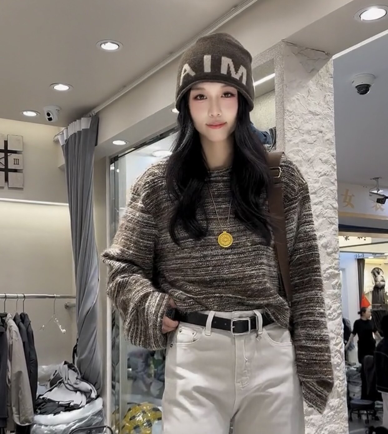 欧洲站2026冬季新款拼接条纹针织衫女时尚洋气百搭长袖套头上衣潮
