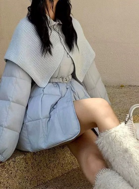 MISS KOREA-女2025冬新款甜美保暖羽绒服外套(配针织斗篷)SJ1209