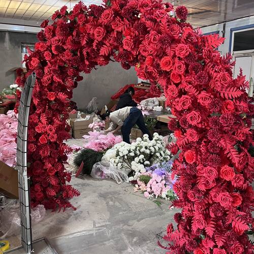 仿生婚庆背景墙花门结婚典礼拱形门森系花艺成品主题花色定制