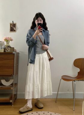 大码胖MM慵懒小众蓝色格子衬衫+简约百搭内搭+高腰半身裙三件套女