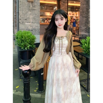 胖mm新中式禅意温柔风碎花吊带连衣裙女春季新款外搭开衫显瘦套装