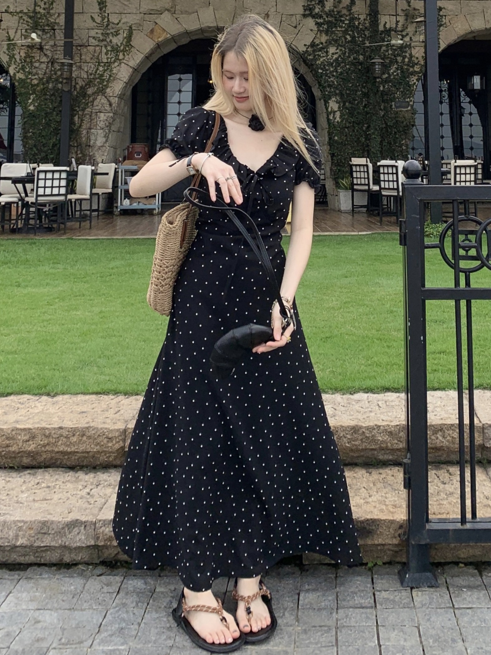 大码胖mm韩版气质显瘦荷叶领波点连衣裙女夏新款收腰显瘦淑女长裙