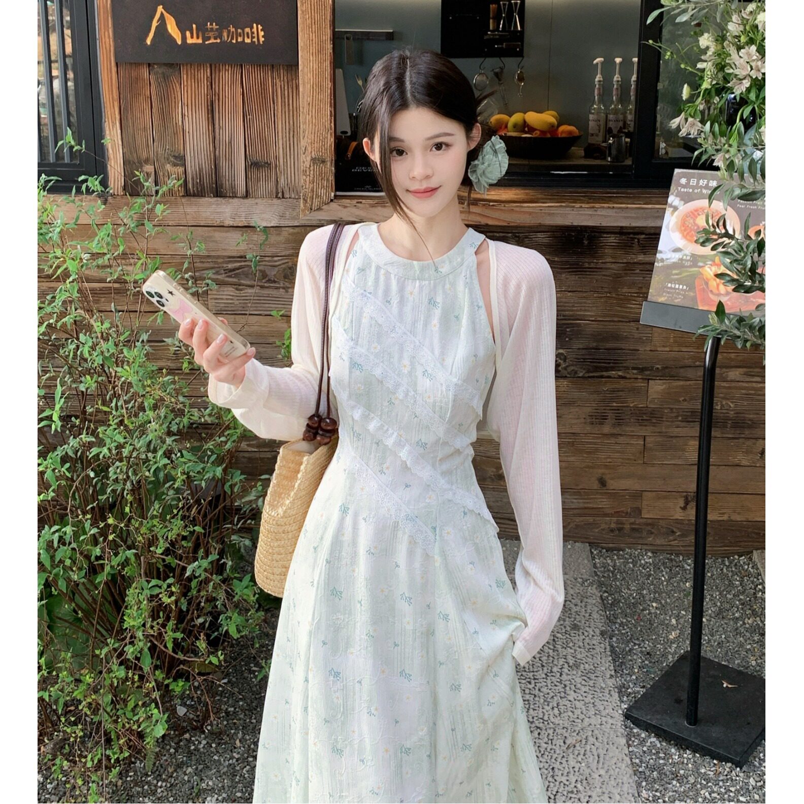 胖mm超仙无袖不规则蕾丝拼接提花高腰连衣裙女独特漂亮度假风长裙