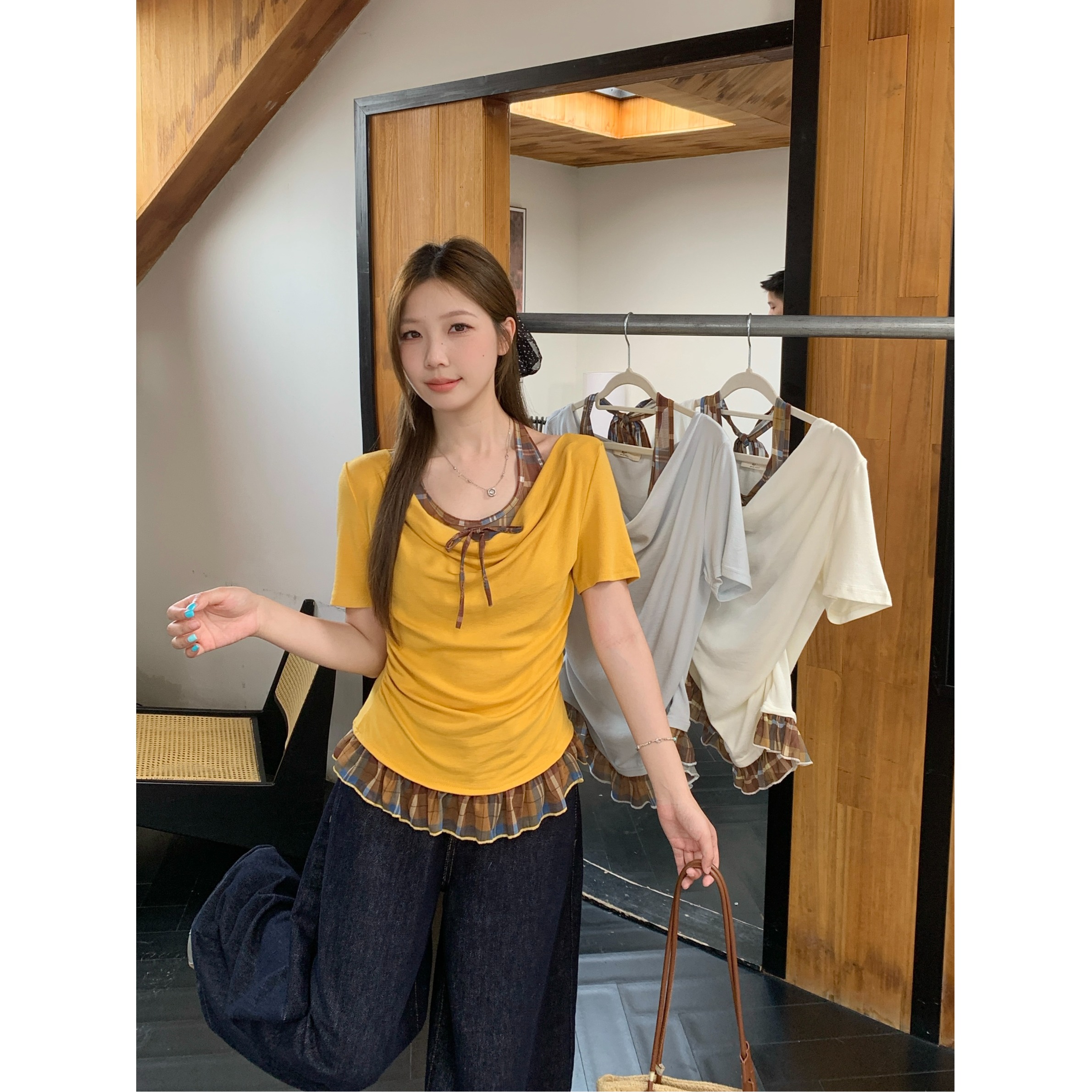 大码胖mm辣妹风拼接格纹挂脖上衣女夏季新款假两件一字肩短袖T恤