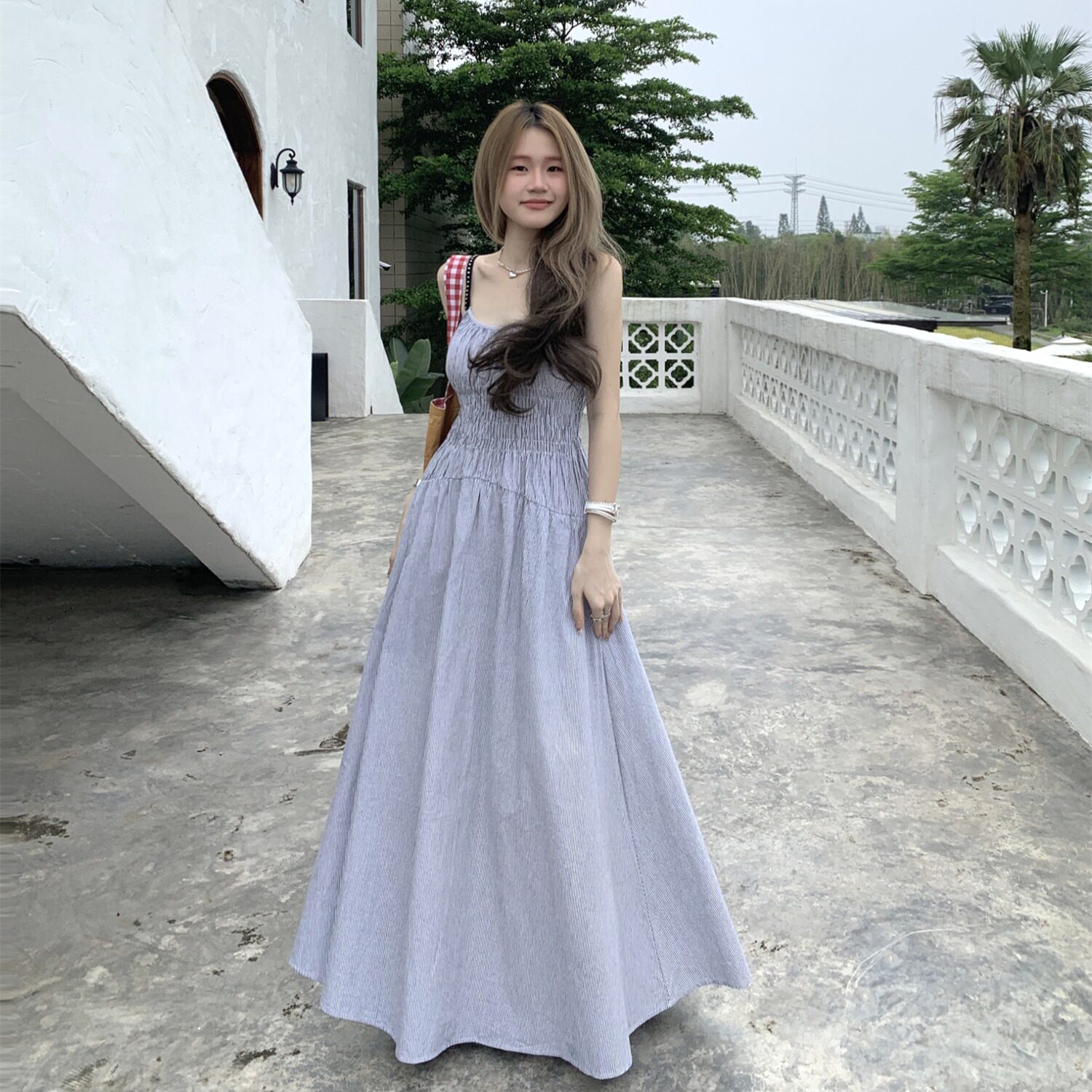 大码胖mm法式肌理感超修身连衣裙女夏季新款气质小众显瘦仙女长裙