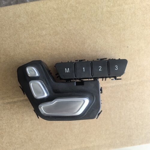 176GLA200GLA220CLA200A180B200CLA260 车门座椅调节开关W156 246