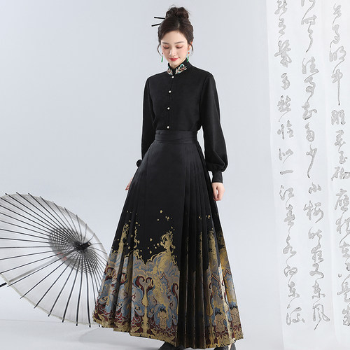 无衣饮羽【敦煌乐】仿妆花马面织金秋冬日常国风百搭2025新款
