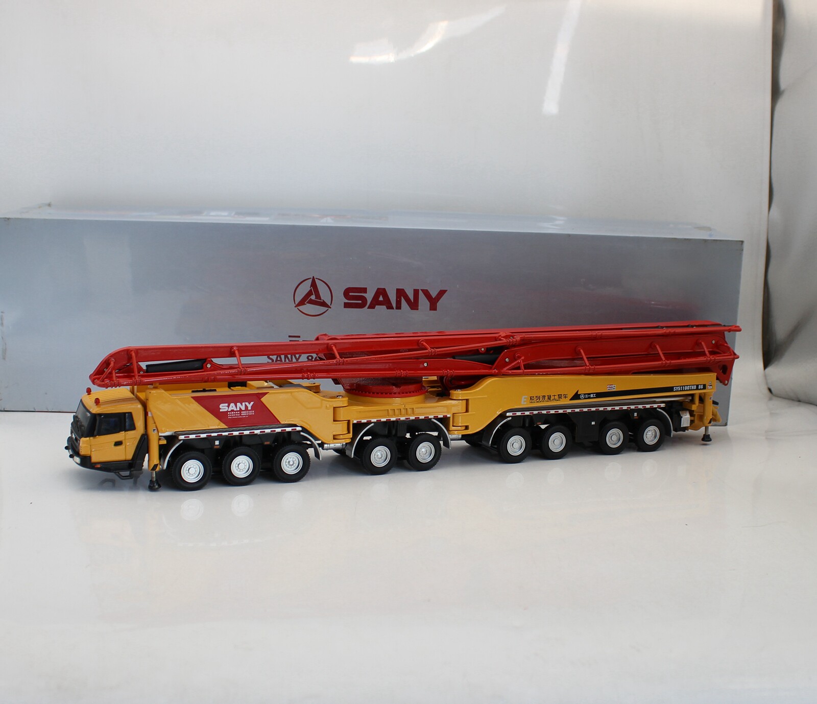 1:50 SANY三一86米混凝土泵车水泥搅拌车合金机械工程车模型