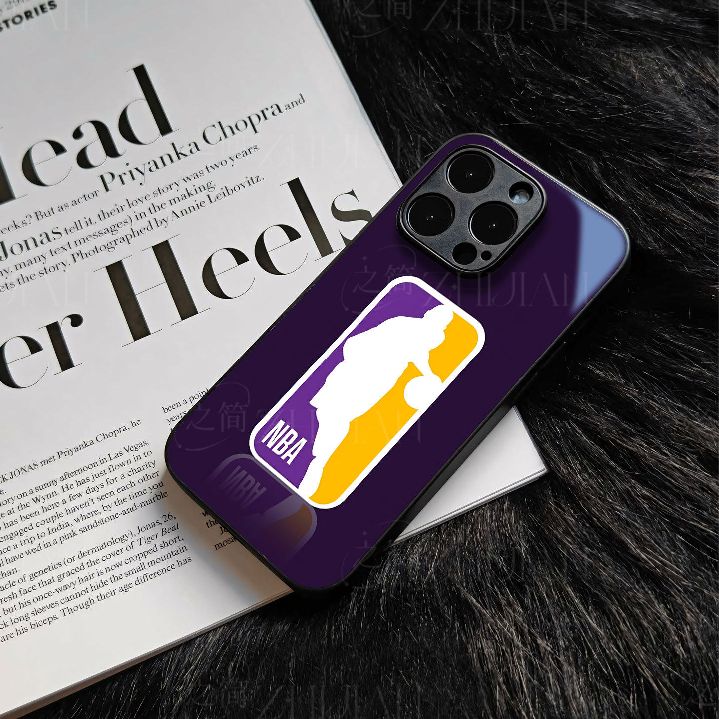 NBA篮球标磁吸磨砂黑框电镀玻璃手机壳适用苹果iphone17promax华为OPPORENO9PROPLUS荣耀70PROIQOO12PROVIVOX
