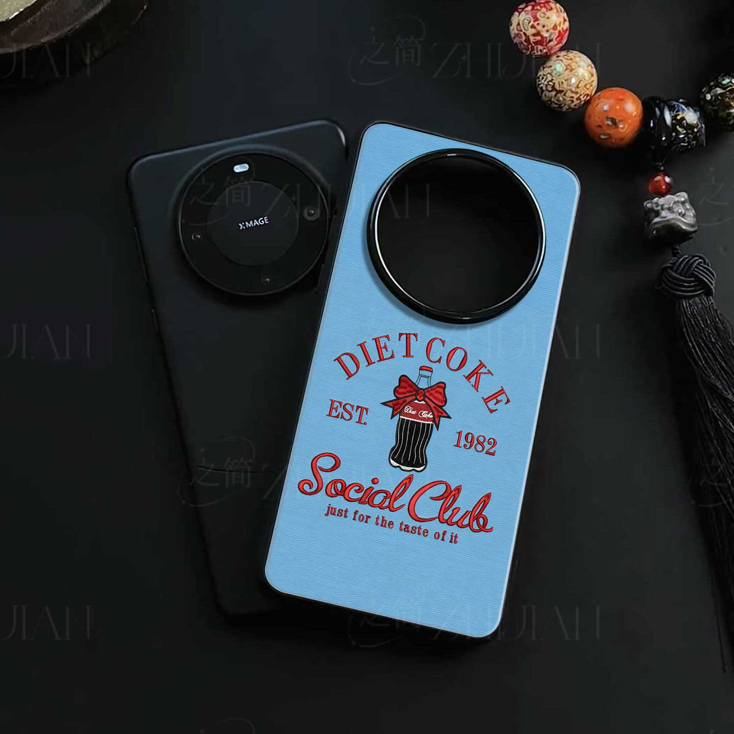 健怡可乐磁吸磨砂黑框电镀玻璃手机壳适用苹果iphone17promax华为OPPOFINDX8S1加11小米14ULTRA小米15ULTRA