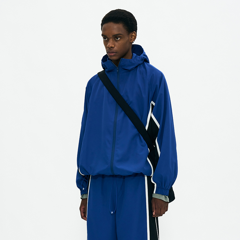 连帽春秋宽松拉链夹克外套