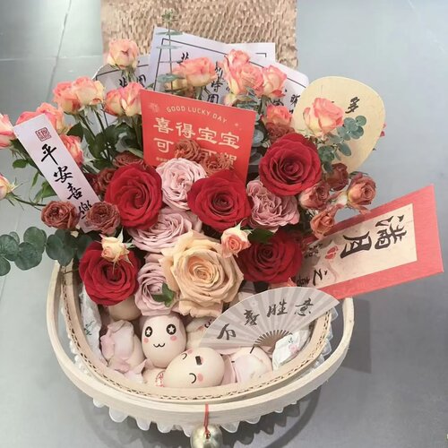 手工鲜花插花月子鸡蛋花篮