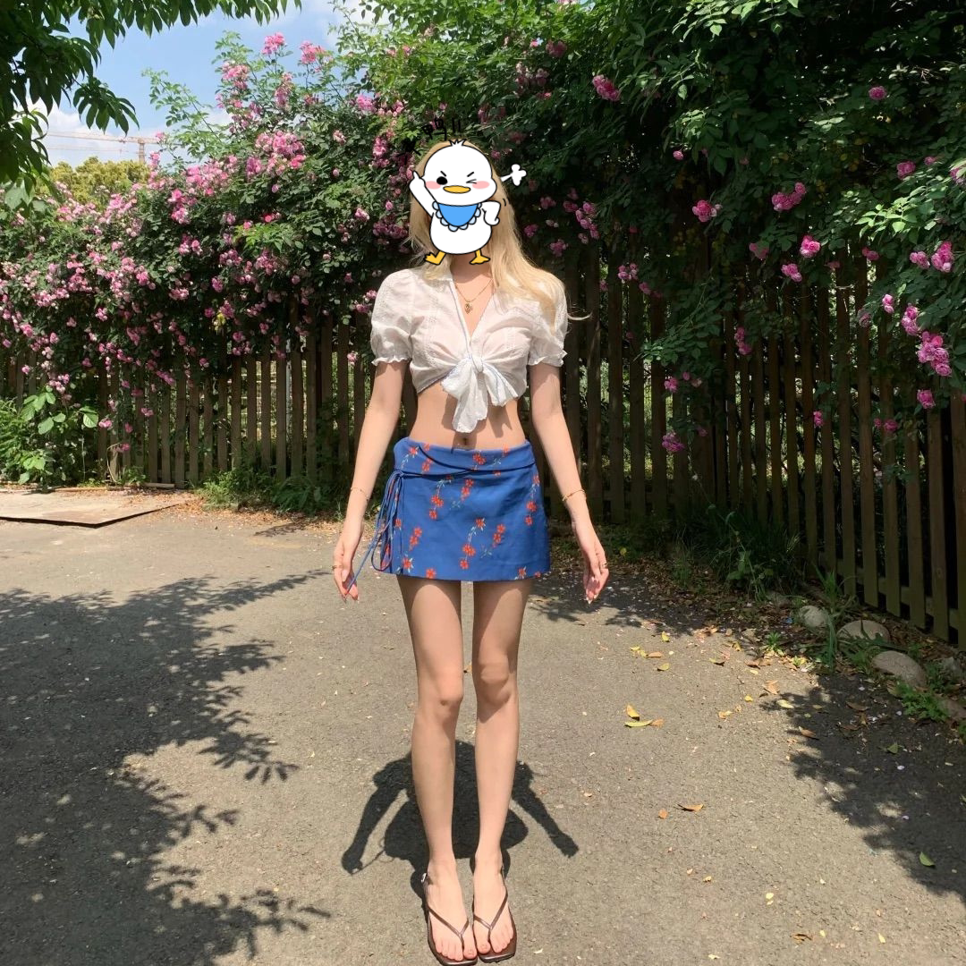 【两件套装】夏季新款纯欲风绑带短款衬衫上衣高腰蓝色碎花半身裙