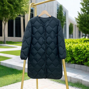 优品轻薄羽绒服女2025秋冬新款中长款V领菱形格超轻薄款无领外套