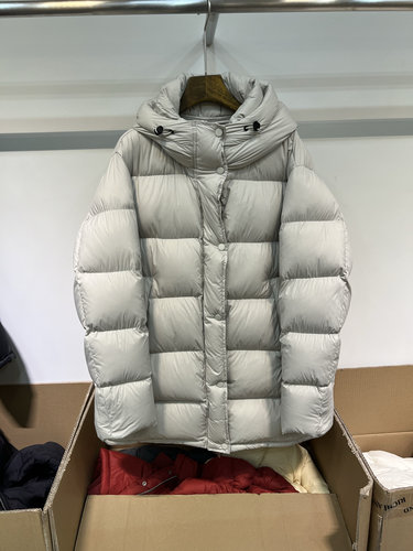 泡芙连帽90白鸭绒羽绒服面包