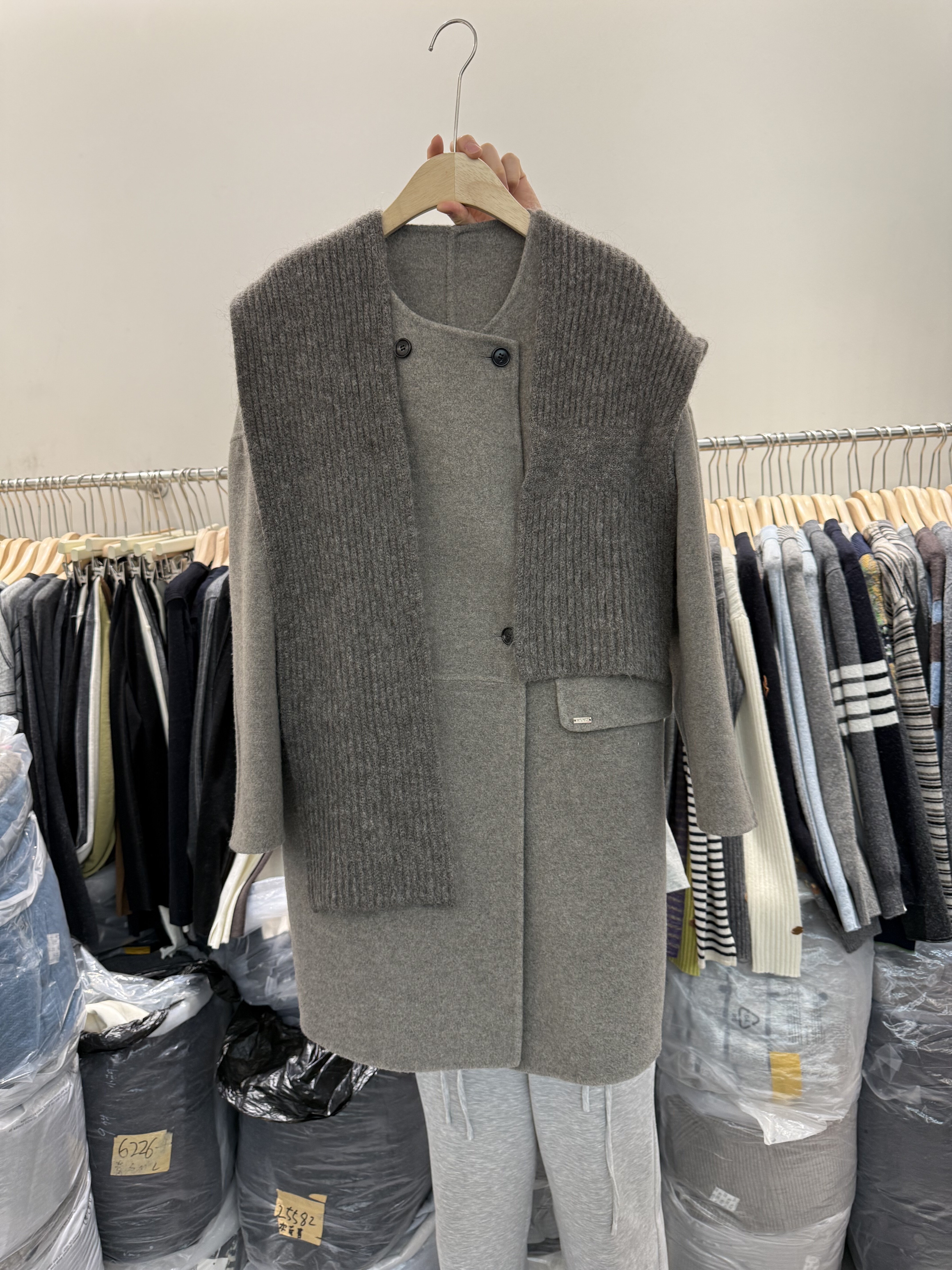 高品质双面羊绒大衣配针织披肩