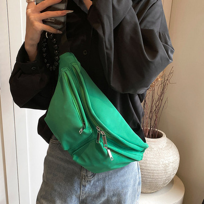 胸包女运动风2025新款大容量时尚潮百搭斜挎包运动休闲旅游单肩包